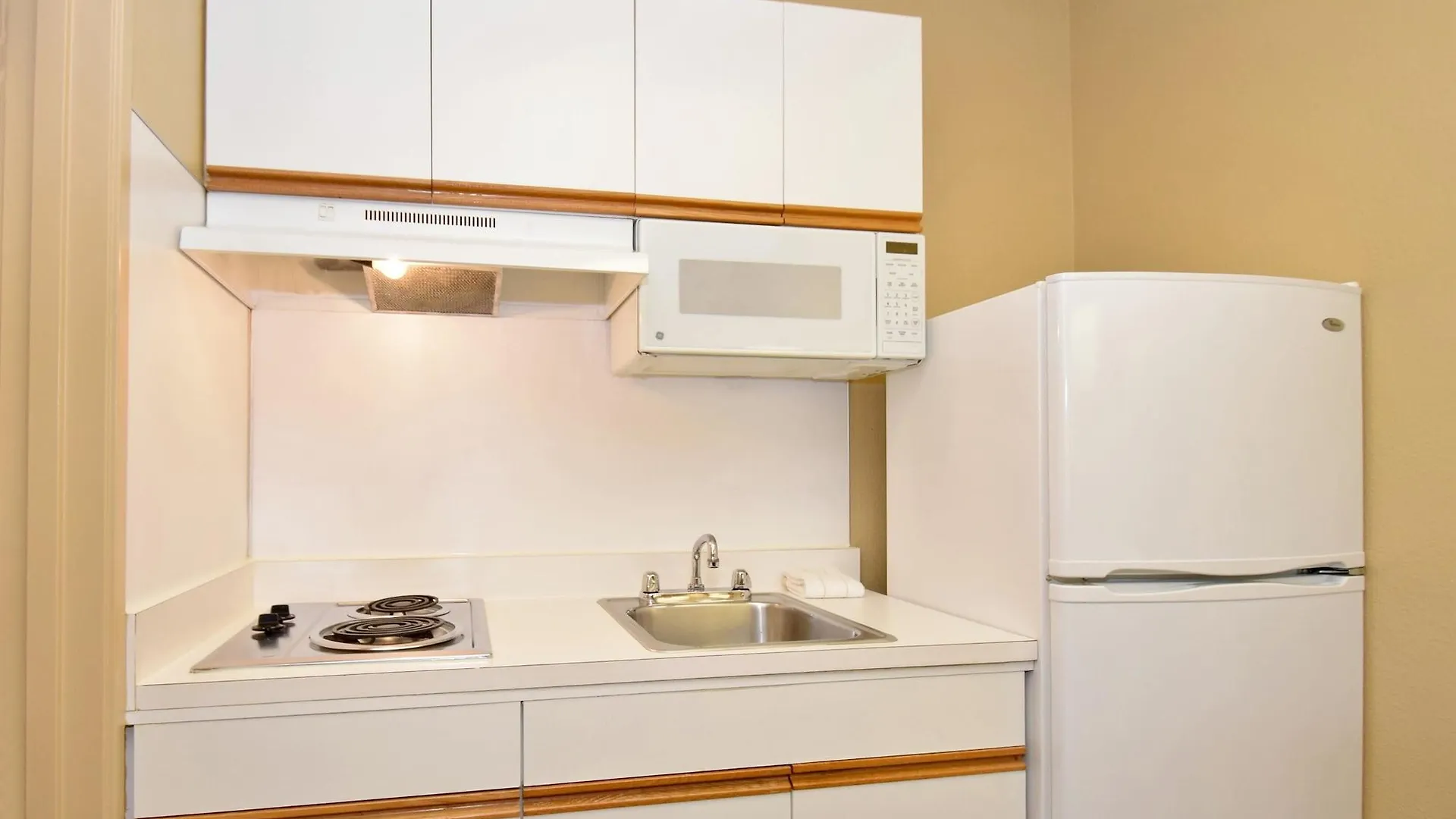 Extended Stay America Suites - Los Angeles - LAX Airport - El Segundo 2*,  Estados Unidos