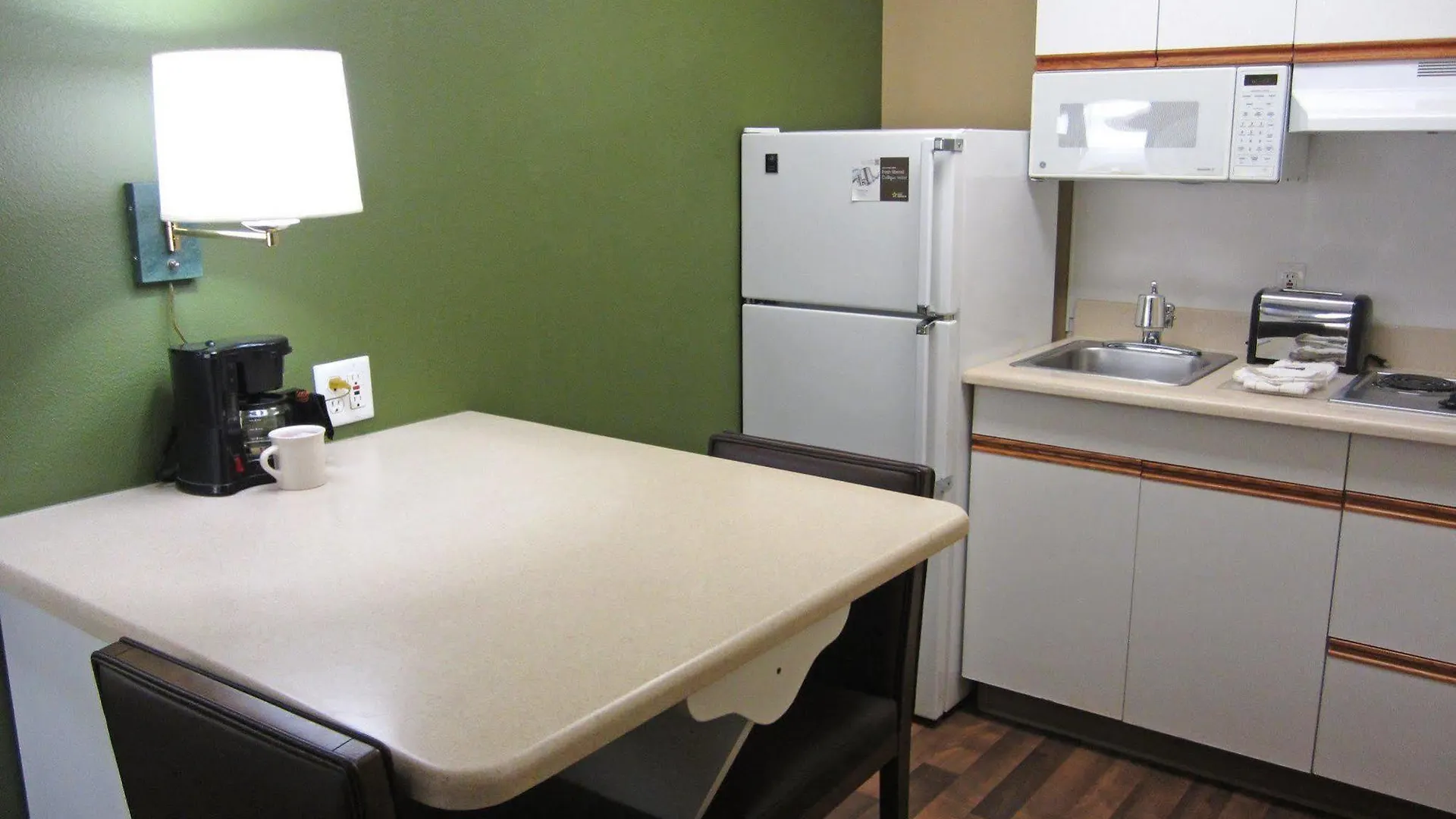 Extended Stay America Suites - Los Angeles - LAX Airport - El Segundo 2*,  USA